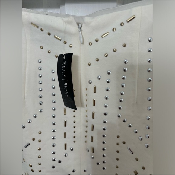 NWT White House Black Market Cream Skirt Silver/Gold Studded Embellishments Sz 0 - Picture 3 of 9